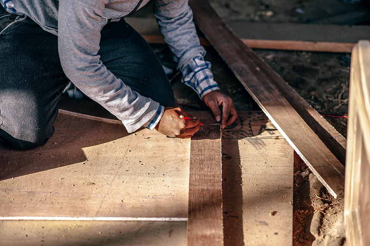 reforma3d's tweet photo. ¿Buscas un profesional? 
Nosotros te ponemos en contacto con el que necesitas. 
Disponemos de todo tipo de profesionales para ti: #albañiles, #pintores, #montadoresdepladur, #electricistas, etc. 
¡Te ayudamos a reformar tu vivienda!😜
https://t.co/5dijisfu9s https://t.co/eSIdjzfOzo