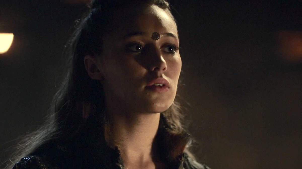 clexaslegendary's tweet photo. “you can’t have a crush on a fictional character”

the fictional character: https://t.co/jltzXp7F5p