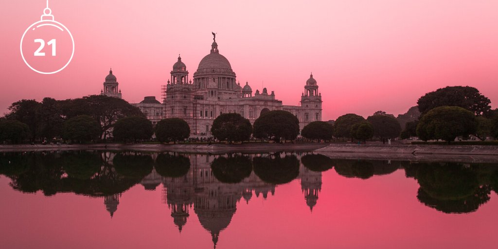 So much pink 😱 🌸

📍 Kolkata, India

#CountdownToChristmas