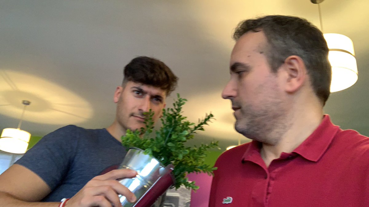 Con The Fitness Police instagram.com/jajajavi_ros/?… vigilándome la dieta