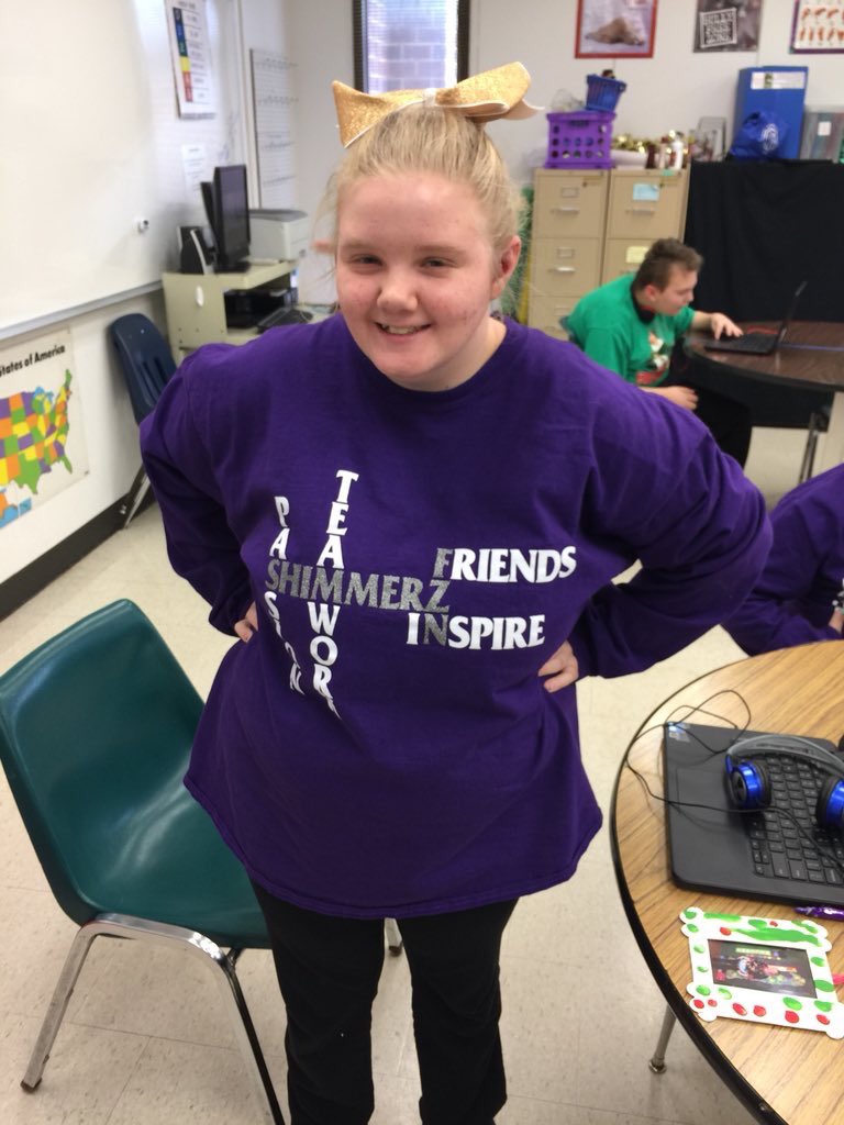 Happy Birthday to our Shimmerz dancer Stephanie! We love you girly and we hope you have a great birthday today ! 🥳💚💛👯‍♀️