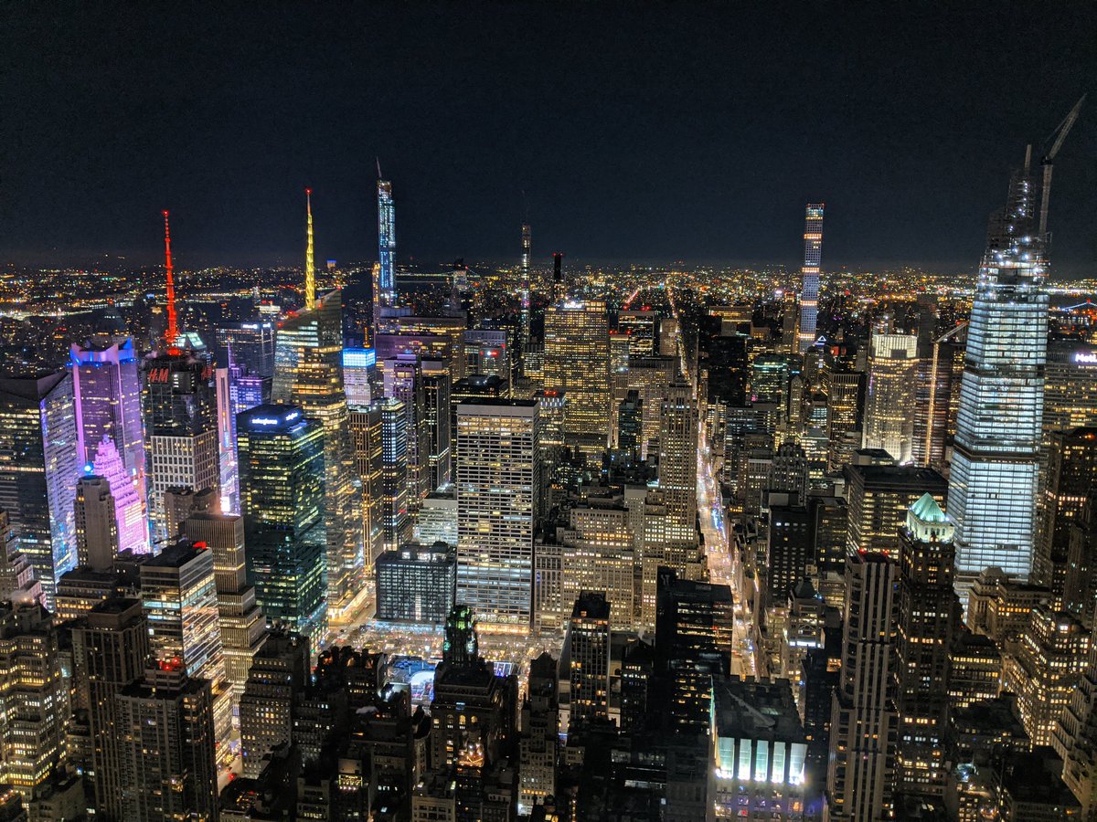 RMcArtor's tweet photo. With my daughter this morning at 2 a.m. #EmpireStateBuilding @EmpireStateBldg Shot with my night lense. Great night! #MDHT #ForeverAgent #MarylandRealtor https://t.co/k2sWKGcV7N