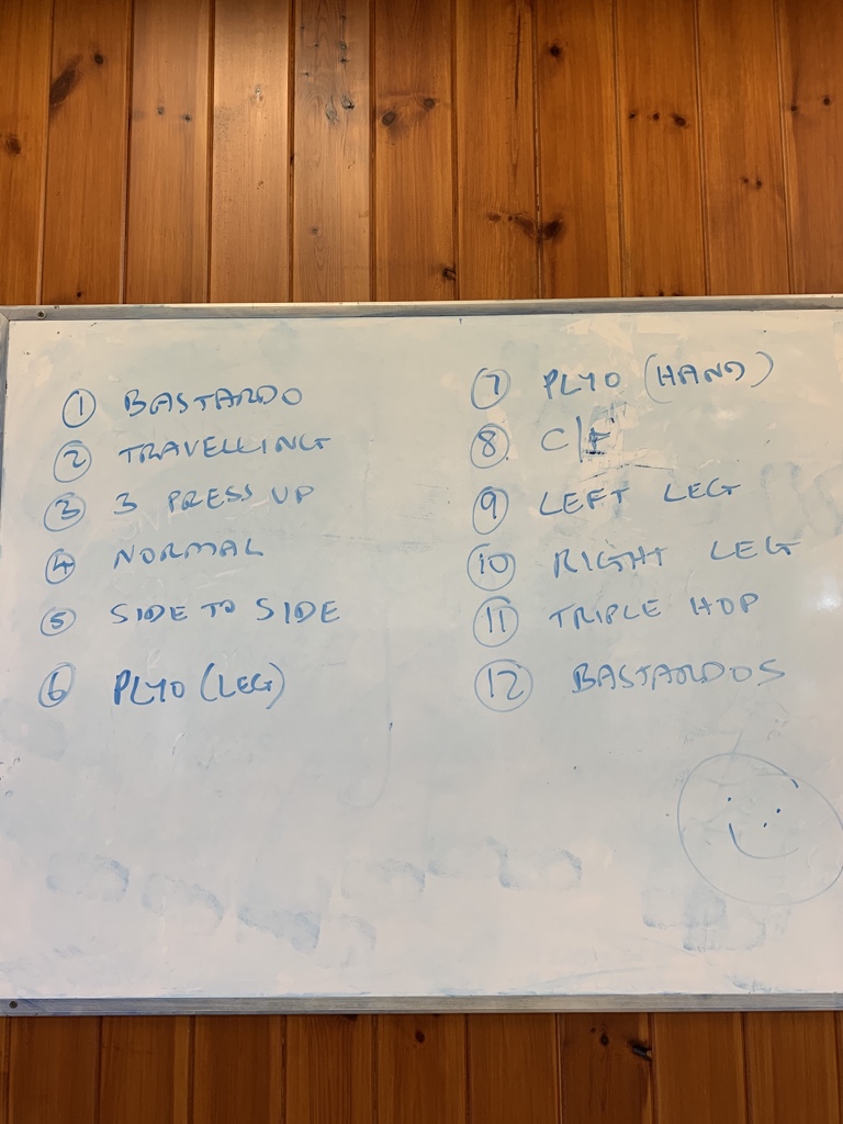 PDuffs69's tweet photo. Thanks for the drinks π₯ and beasting this morning @ChinnorKettles . It was most invigorating π³. #12daysofburpees https://t.co/rFLq7xqhAR