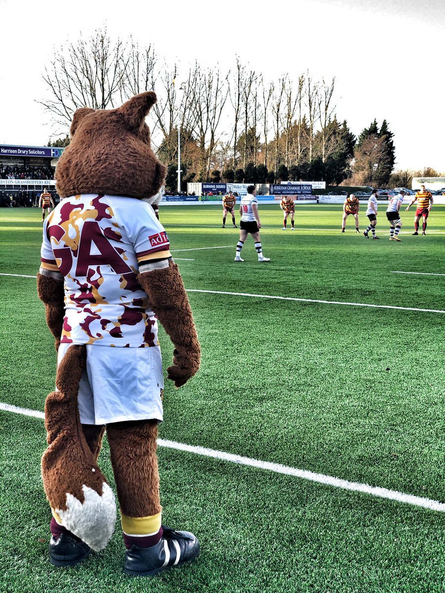 SeanoTatler's tweet photo. Off we go.... If both teams can’t play rugby in this #perfectrugbyweather they never will... Hope the officials can officiate in it as well!!! @RugbyHoppers 0-0 @fylderugby https://t.co/BIcxfdum6V