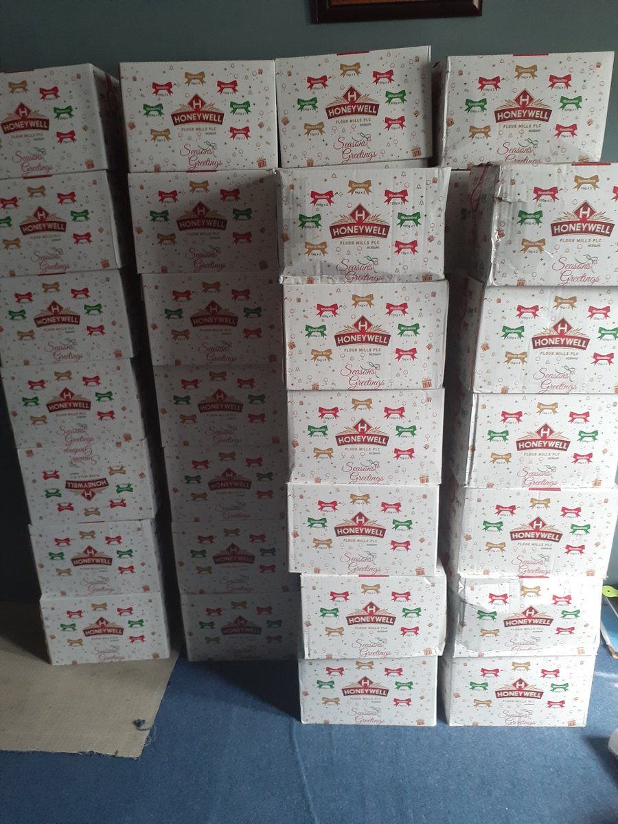 GoodguySteph's tweet photo. We just bought 60 bags of 12.5kg rice. We will be giving 60 widows this rice and a big pack of Honeywell Christmas pack on Tuesday 24th. #SupportAwidow https://t.co/SrFa2CkV8i