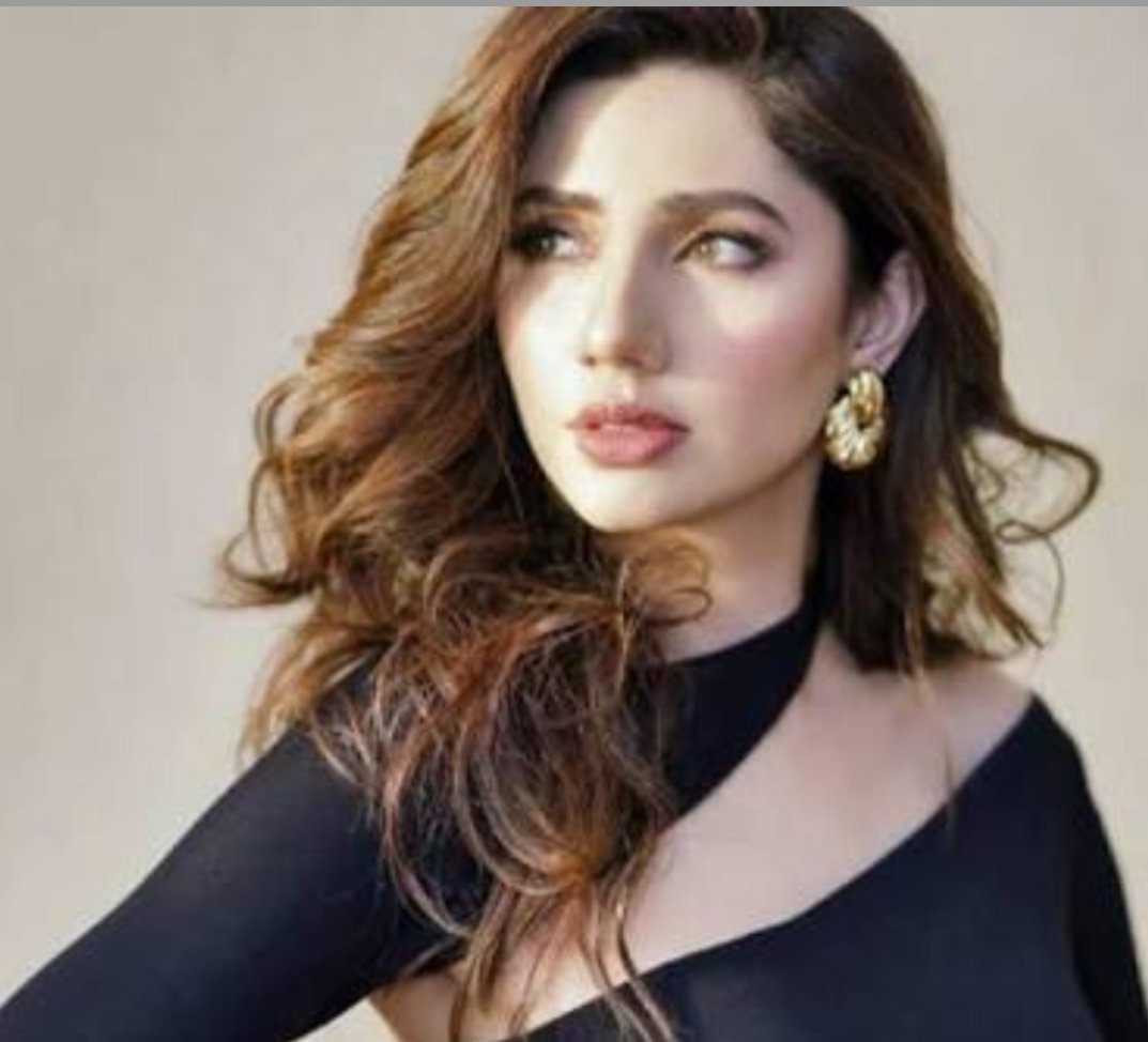 Happy Birthday to the one and only Mahira Khan....        
