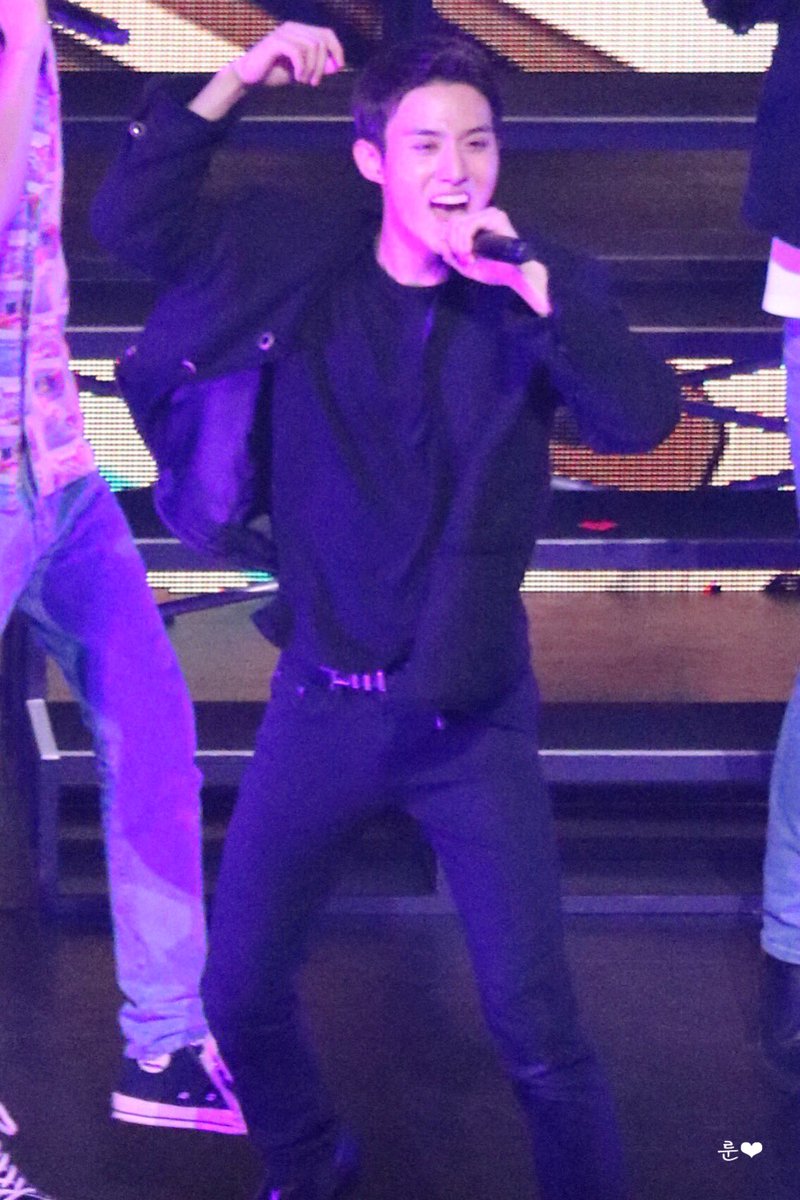 run2_yeo1's tweet photo. ［Preview］191219  PRISM  横浜

월드투어 수고했어요😊✨

#여원 #여창구 #YEOONE
#펜타곤     #PENTAGON     
@CUBE_PTG @CUBE_PTG_JAPAN https://t.co/ntvd8Gd3rX