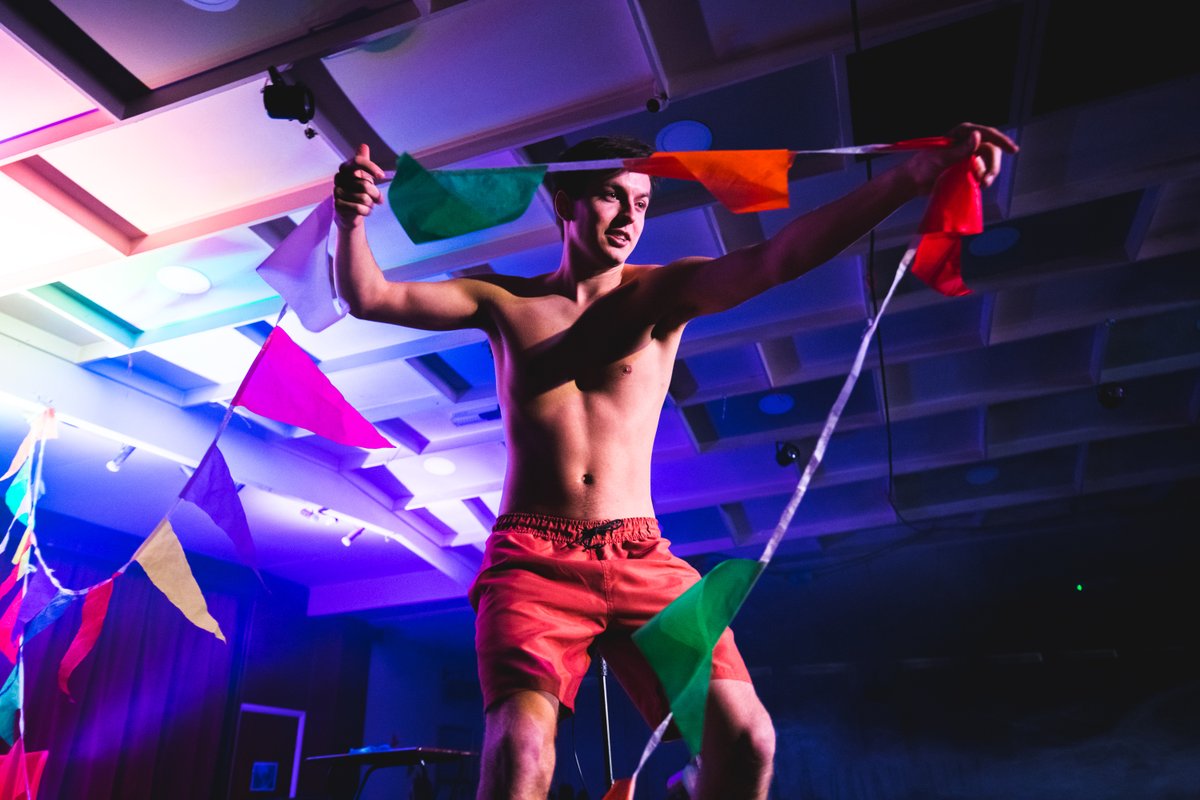 boundlessabound's tweet photo. #CountdownToChristmas -4 😍 
This year we travelled across the country with #DripTheMusical. We reached and engaged many young people with Liam's story and music💙. Thank you Jane Fallowfield, @Josh_Tucker_, @mister_robins, @womtells and Sarah Barton! https://t.co/WMRF05Ryia