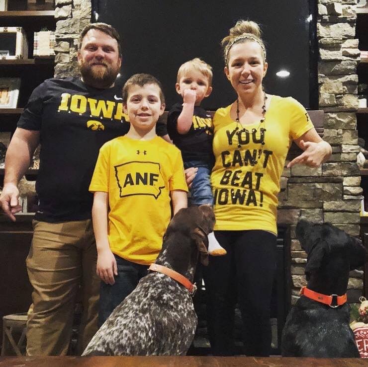 moweryn2's tweet photo. It’s a family affair! @Bomstad is graduating today!!! #uigrad19 #hawkeyenation https://t.co/BtwVaoloTH