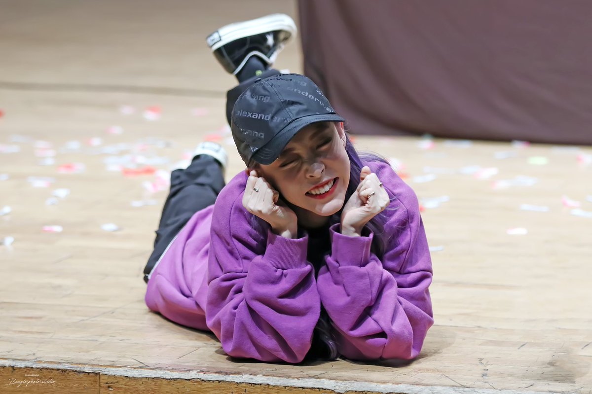 별이를 만난 건 기적이야.

#MiracleByulDay
#기적같은_문별이_생일축하해

태어나줘서 고마워🥳

#문별의_시선끝엔_항상_우리가