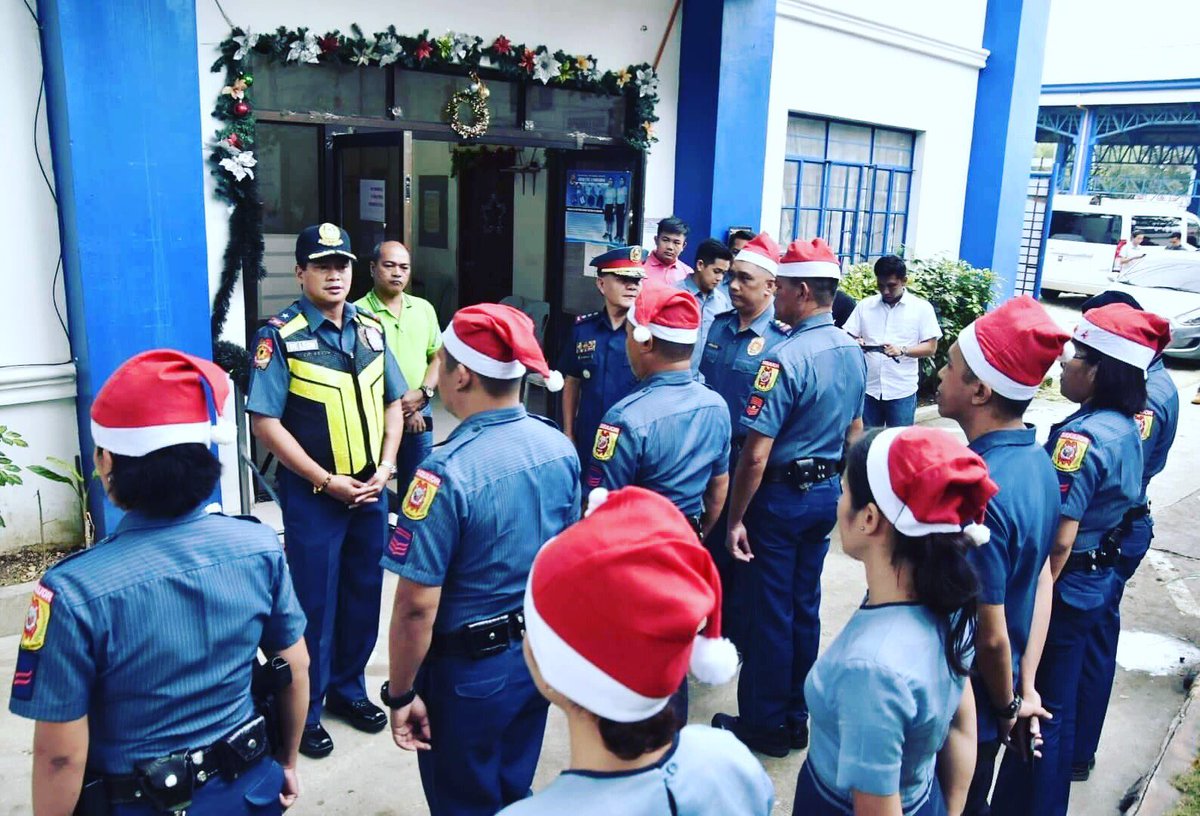 valdeleon89's tweet photo. The first Municipal Police Station (MPS) that I inspected to check Their operational readiness in the town of Larena, Siquijor.

The MPS is under the command of Capt. Arvi Arbuis.

#BETTERPNP2020
#PRO7RD #PRO7PIO https://t.co/Ina3vY7TDd