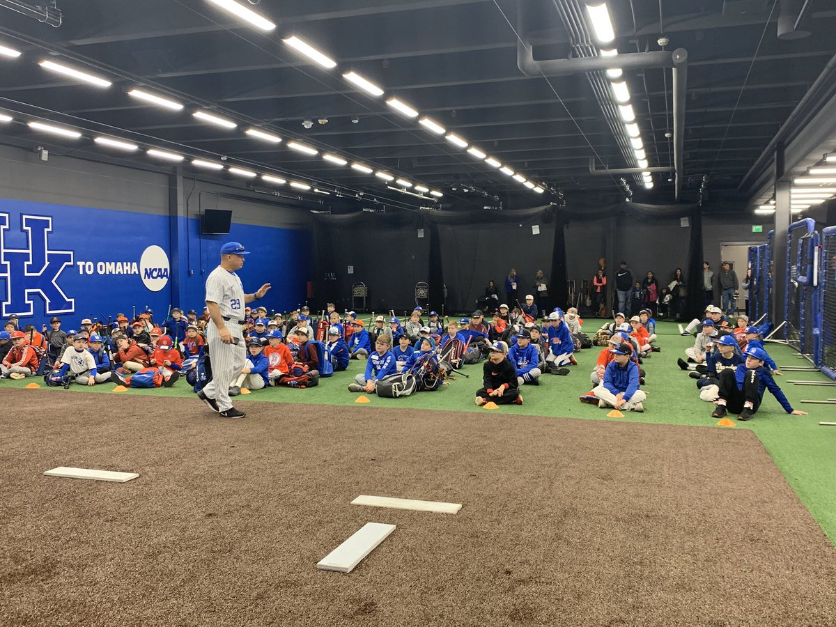 Winter wildcat baseball ⚾️ school got off to a great start this morning!
