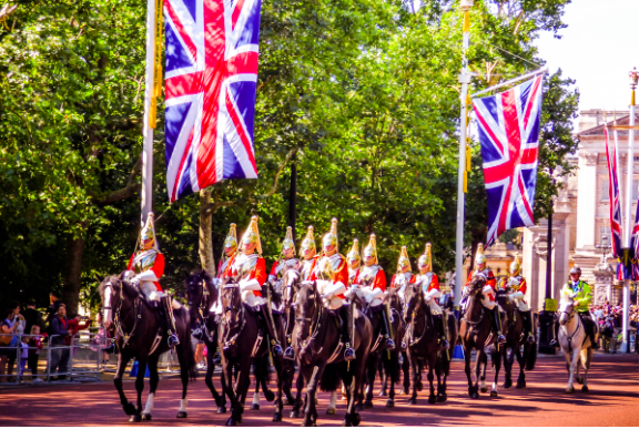 Save the date! Last Night at the Proms with the KCS and KSO on Saturday January 25th at 7:30pm. Evan Mitchell conducts tin a celebration of the finest in British music. Wear red, white, and blue, wave a Union Jack. Tickets:  ow.ly/yyGv50xEOiG.