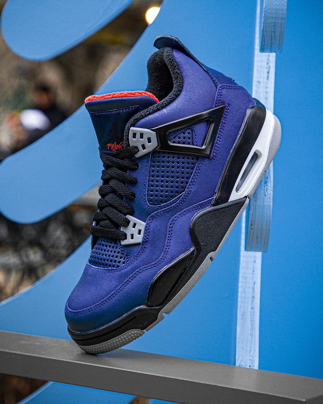 Toronto store jordan 4