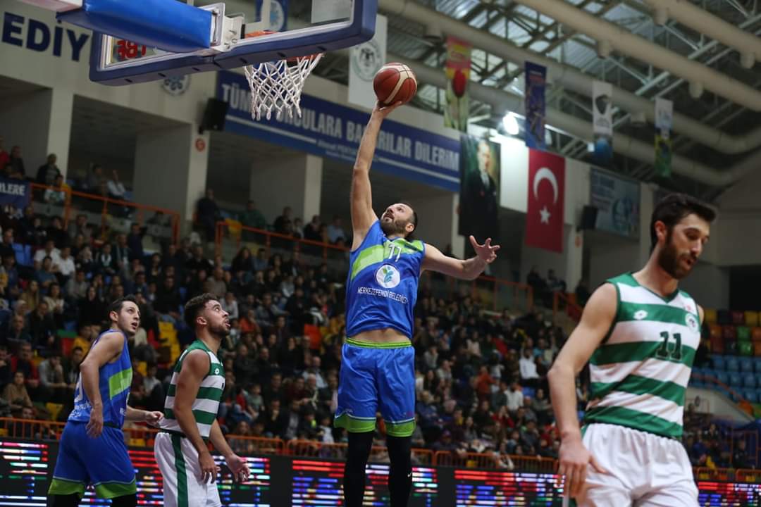 SenizDogan20's tweet photo. KONYASPOR: 79 - MERKEZEFENDİ BELEDİYESİ DENİZLİ BASKET: 80
Konyaspor deplasmanında sahadan galibiyetle ayrılarak yenilmezlik serisini dört maça çıkaran takımımızı tebrik ediyor, başarımızın artarak sürmesini diliyorum.
#durmadestekol #şimdiyanımdaol #senisteyeter https://t.co/sKR5QlFaVl