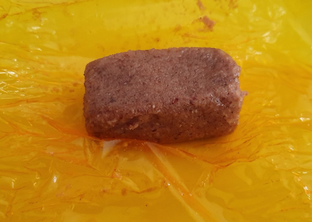 pedroatticus's tweet photo. #ApuntesGastronómicos dulces navideños #Bilbaos de las #MonjasClarisas de #Lorca https://t.co/nm78KCKD0d