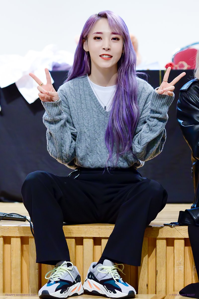 191222 HAPPY MOONBYUL DAY 
#마마무 #문별 🍇💜

#기적같은_문별이_생일축하해
#MiracleByulDay