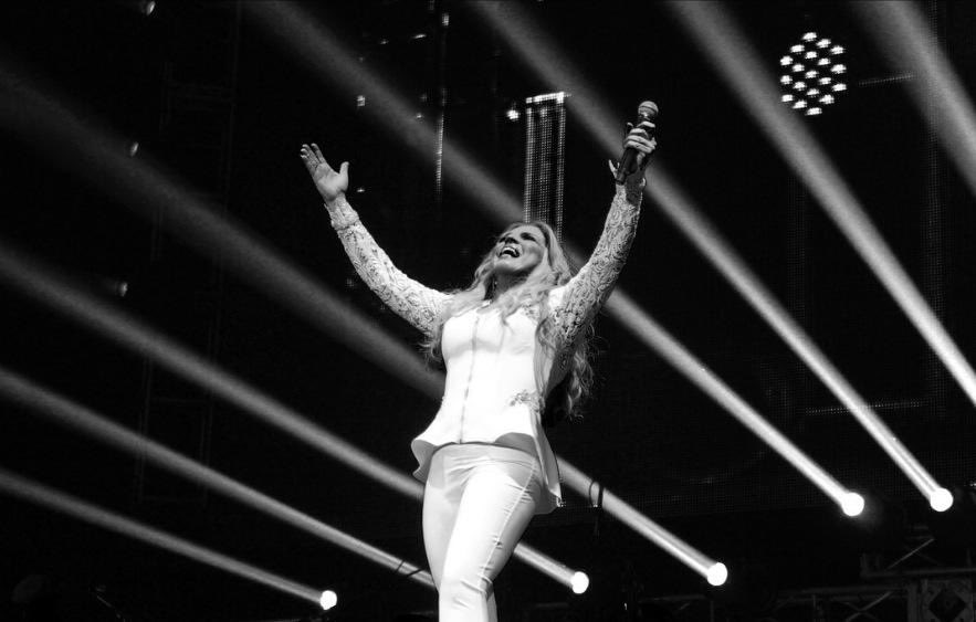 clubednitafl's tweet photo. EDNITA NAZARIO llega en marzo 20, 2020 a inagurar el nuevo Coca Cola Music Hall en el Area de centro de convenciones.
Pendiente pronto para la venta de boletos y la hora.

#CocaColaMusicHall #EdnitaNazario #LaDiva #RockOn  #EdnitaEnConcierto #ElDistrito #SanJuan #CAE  #YoSoyCAE https://t.co/C0XTIY1AfE
