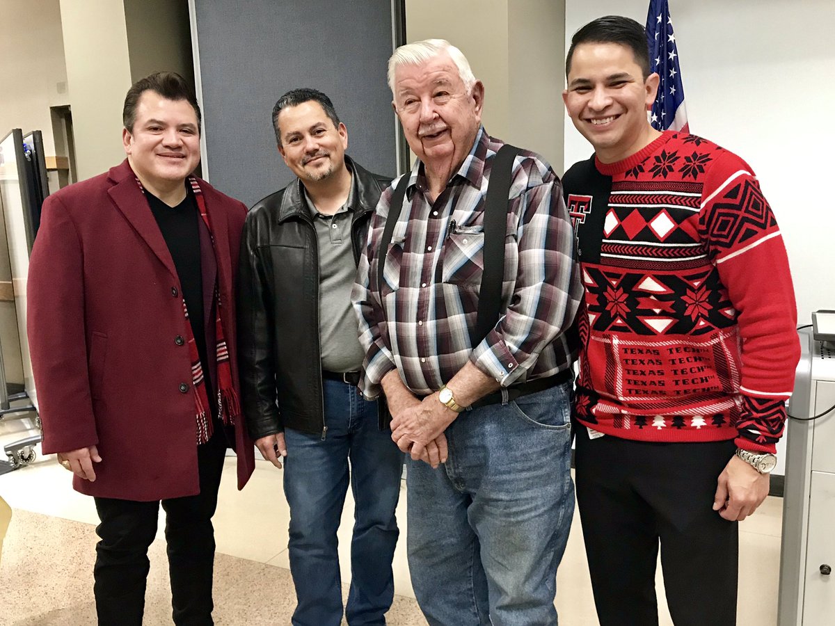 nicolekConley's tweet photo. For Edmund Lefner, serving #AISDProud schools is a family affair. He has joined 61 @AustinISD holiday celebrations—as team member and retiree. His son, Clayton (pictured w/wife Patty), has served AISD for 35 years. His brother, Elvin, was a plumber for 40 years. #ThisIsPublicEd https://t.co/bwSkWXGtmN