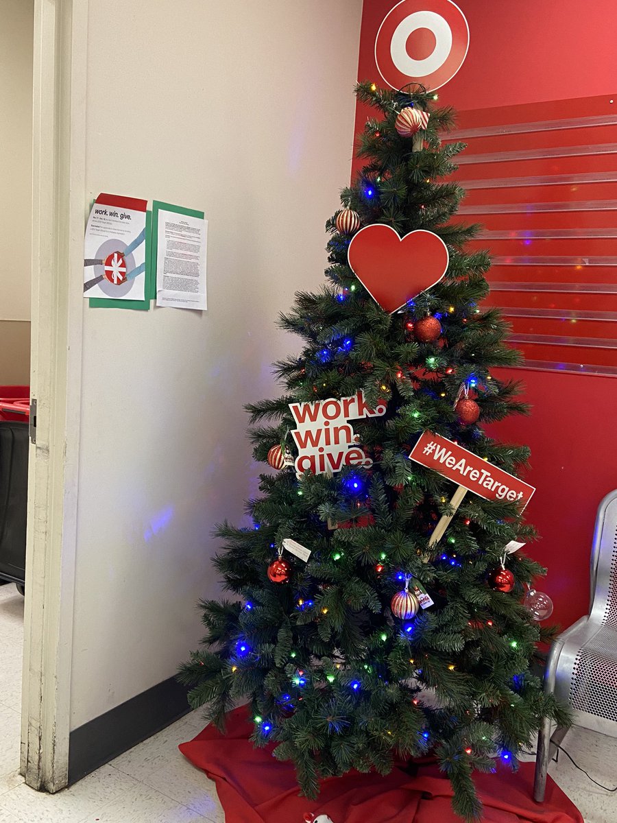 Work. Win. GIVE! What a fun celebration at T1351! Congrats to our 2019 winners, Ryan and Owen! We can’t wait to see which organization you decide to share the love with! #TargetGivesBack <a href="/Lisa_a_collins/">Lisa collins</a> <a href="/emily_lindaaaa/">Emily Linder</a> <a href="/Marisa_ann28/">Marisa Williamson</a> <a href="/AmiBerg6/">Ami_Berg</a>