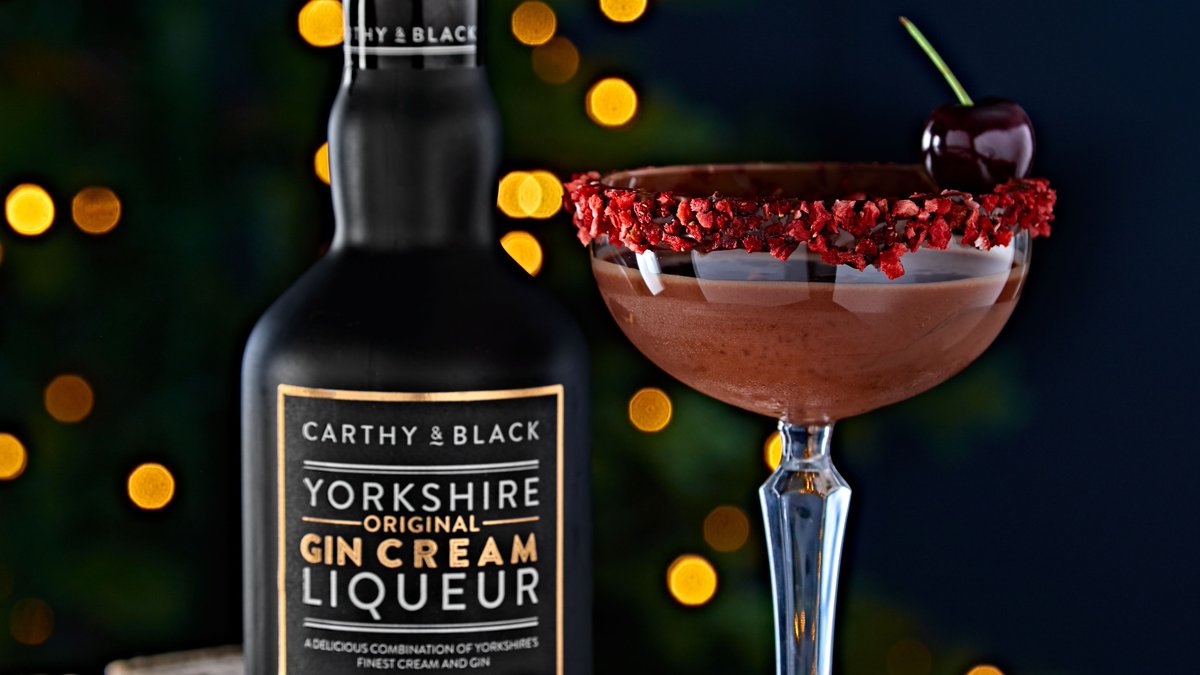 We'll be drinking this Merry Cherry cocktail over Christmas! It's chocolatey and delicious, and created using our #CarthyAndBlack Original Gin Cream Liqueur. 🍒 Get the recipe on our Facebook page! #ChristmasCocktail