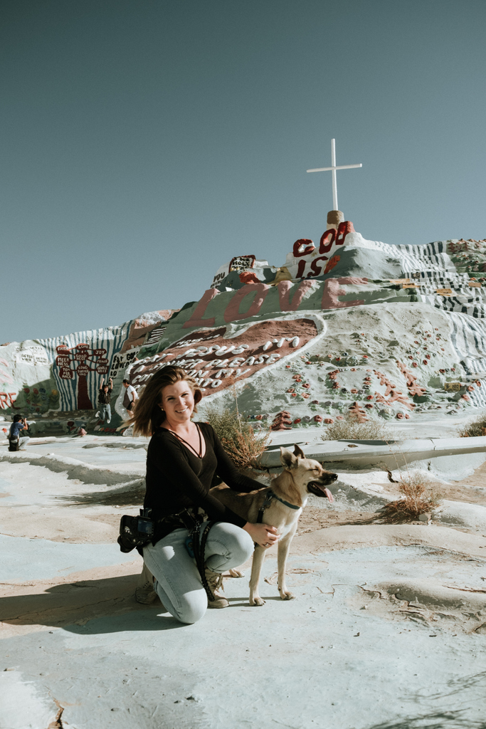 danaframes's tweet photo. I think the world has finally discovered Salvation Mountain. I see it a TON on Instagram. Have you seen this place on influencer's pages? I can tell you all about it and #slabcity 😜@zandboxphoto #SalvationMountain https://t.co/riiPoanEeK