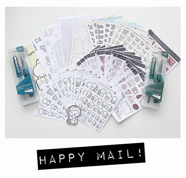 CreativelyO's tweet photo. Black Friday deliveries have been coming in and it’s like Christmas come early! 😍 .
.
.
.
.
#stationery #plannerlove #plannercommunity #planner #planning #plannerlife #ukplanneraddicts #plannergirl #journal #stationeryaddict #happymail #pens #planner… https://t.co/5FBPYPPS35 https://t.co/TaEhPK2HkW