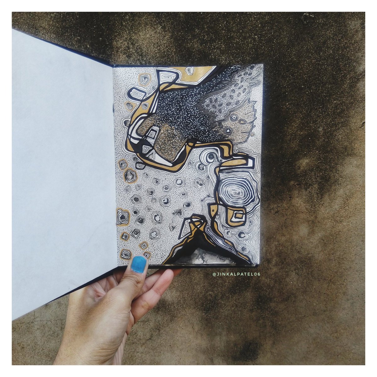 PJinkal's tweet photo. No title drawn by me.
#art #contemporaryart #untitled #painting #contemporarypainting #abstractart #abstraction #contemporaryabstraction #inked #inkart #inkabstract #artsy #artwork #contemporary #modernart #modernpainting #fineart #instaart #instaabstract #abstract #untitledart https://t.co/R0sewVrpUI