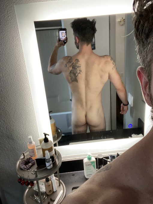 That V-cut is coming in. https://t.co/C9LmmhmZds