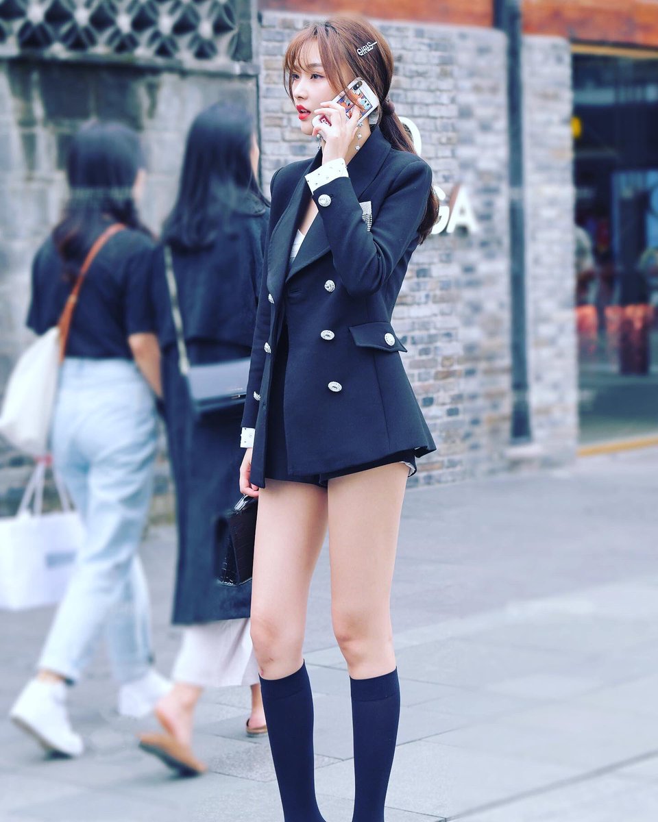 streetpfg's tweet photo. Give me ❤️，let me follow you #followers #follower #follow4followback #followtrain #following #food #follow4followback #likeforfollow #likeforlikes #like4follow #liker #fashion #fashionblogger #dresses #model #fashioneditorial #luxury #shoes #beautiful #top #skirt #beauty #makeup https://t.co/IN5CuccEAL