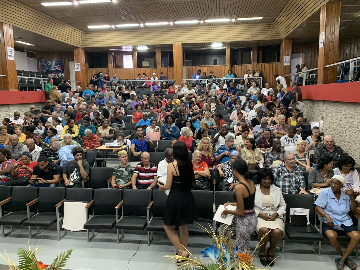 FeuUccfd's tweet photo. #97FEU Todos preparados para comenzar la fiesta @FeuCuba y rendirle homenaje a la organización joven más antigua de Cuba y lo celebramos por todo lo alto https://t.co/4dLiigm765