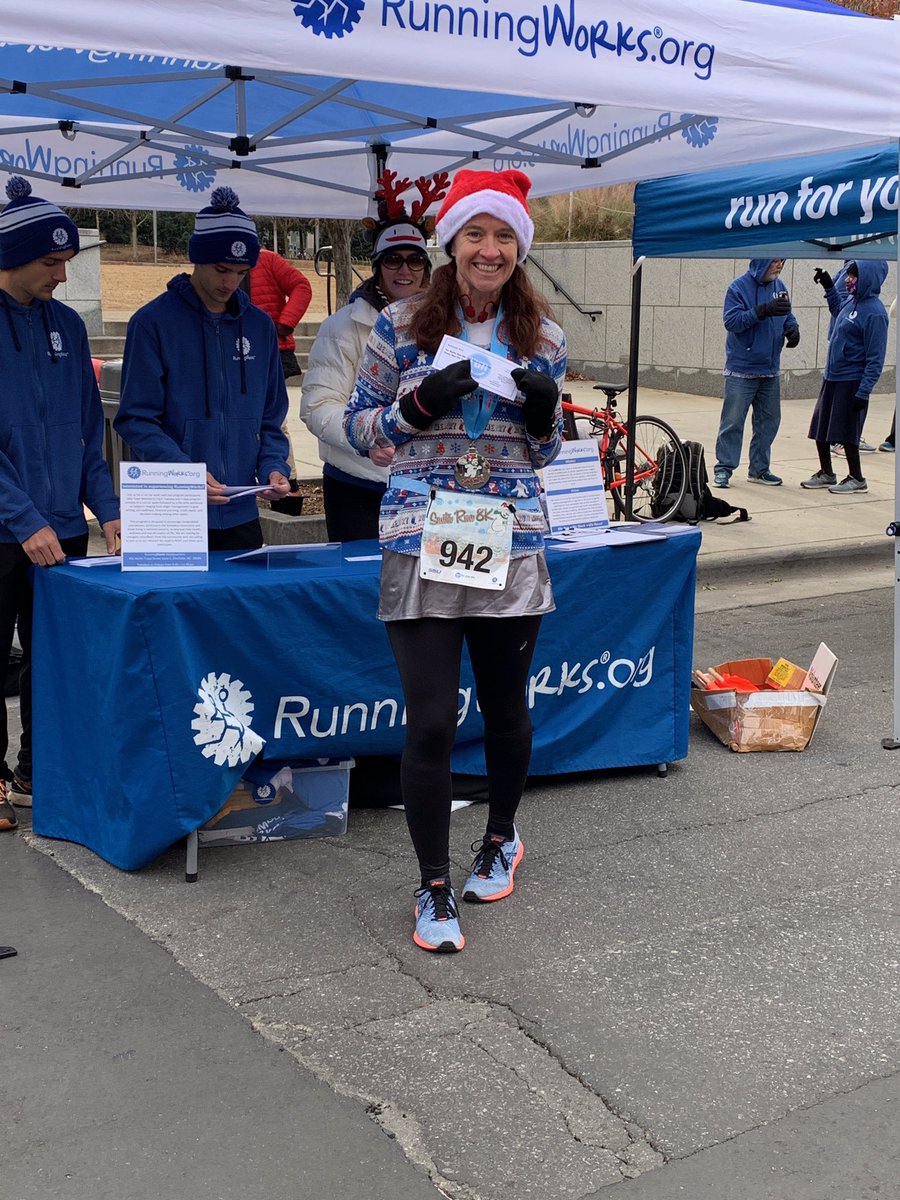 Last major goal of the year met! Placed in a Charlotte Race!! 2nd Place Age Group at the Santa Run 8K. 
#raceday #2ndPlace #goals #SantaRun