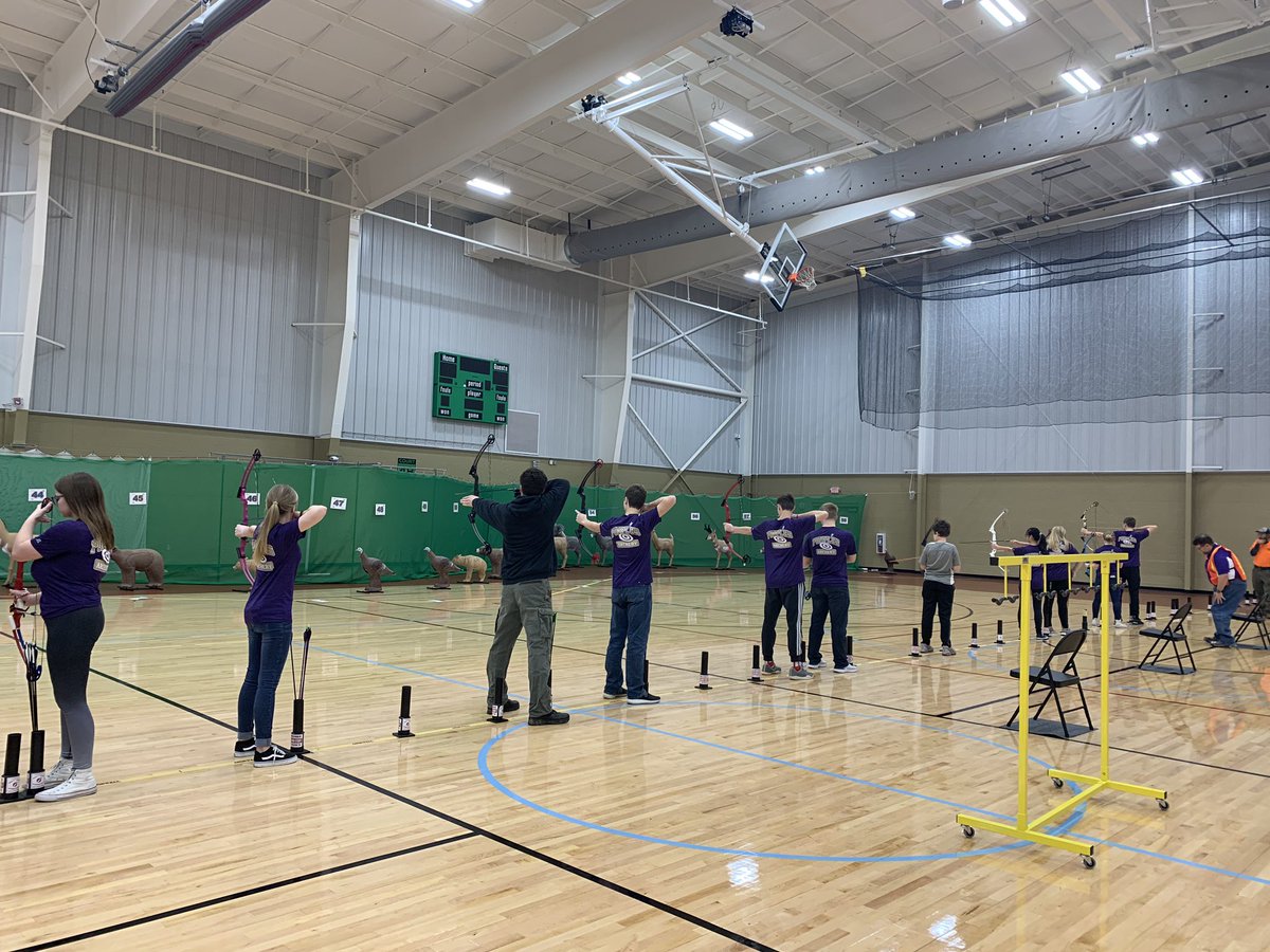 bghs_archery's tweet photo. First day of Christmas Break and these athletes are up early to shoot! https://t.co/2jBroVA7tA