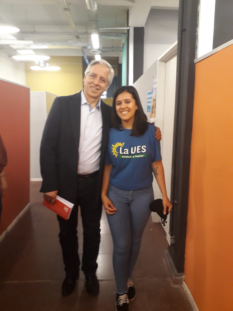 LaUesUnaj's tweet photo. Ayer estuvimos con @GarciaLinera en la presentación del libro 'Las Sendas Abiertas de América Latina" de @FilmusDaniel, junto a @BarrancosDora y @SachaLlorenti hablando sobre la coyuntura actual de Bolivia y América Latina.
#BoliviaResiste
#PeronismoUniversitario https://t.co/4Os71KQkIR