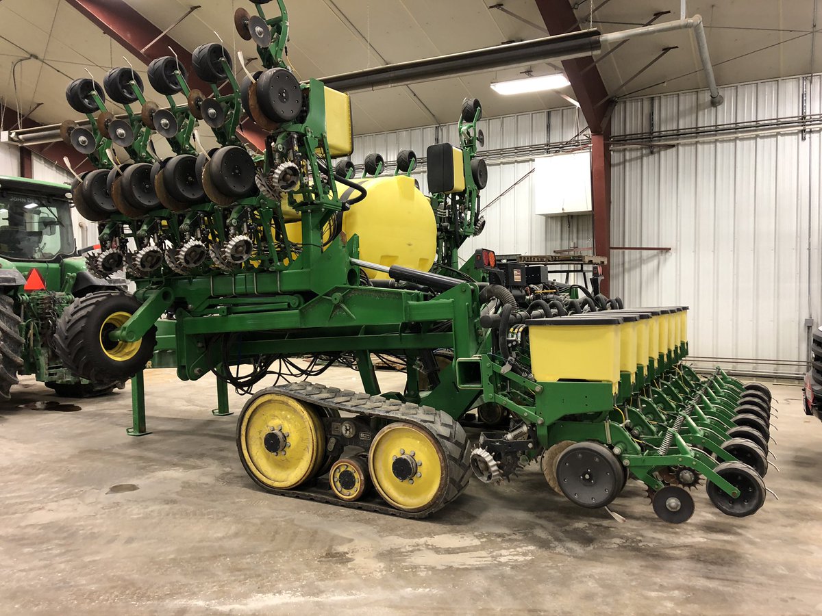 Selling our 18 row 20” planter.            talk.newagtalk.com/classifieds/Cl…