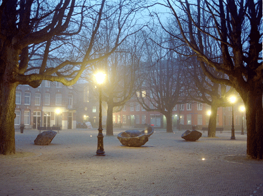 VandeMoortelBE's tweet photo. ๐ Hello Winter! โ๏ธ
15 jaar geleden werd dit sfeervolle plein in #Amsterdam aangelegd met onze straatbakstenen. Hoe gezellig kan de winter zijn ๐
Klinker: #AncienneBelgiquePaver Bronsgeel
#shapingplaces #uniquecoloursandsizes #uniquematerials #claypavers #winter https://t.co/4tF8ZbVJe6