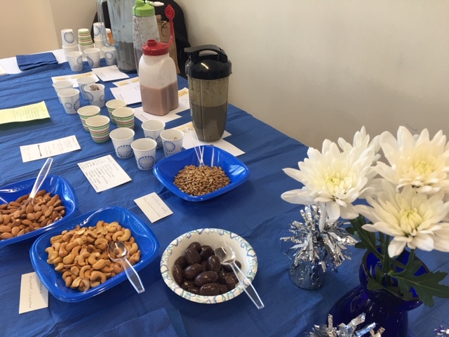 IkierCenter's tweet photo. Healthy Holiday Tips & Calcium Cafe & Osteofitness Smoothie Contest. Thanks Katelyn @EmersonHospital RD 4 Tips 2 get Calcium during the Holidays! Pick or bring one Calcium bone-healthy item 2 gatherings... Don't stress. Enjoy!
#osteonutrition #osteofitness #CalciumCafe #ConcordMA https://t.co/HoagKLOxIC