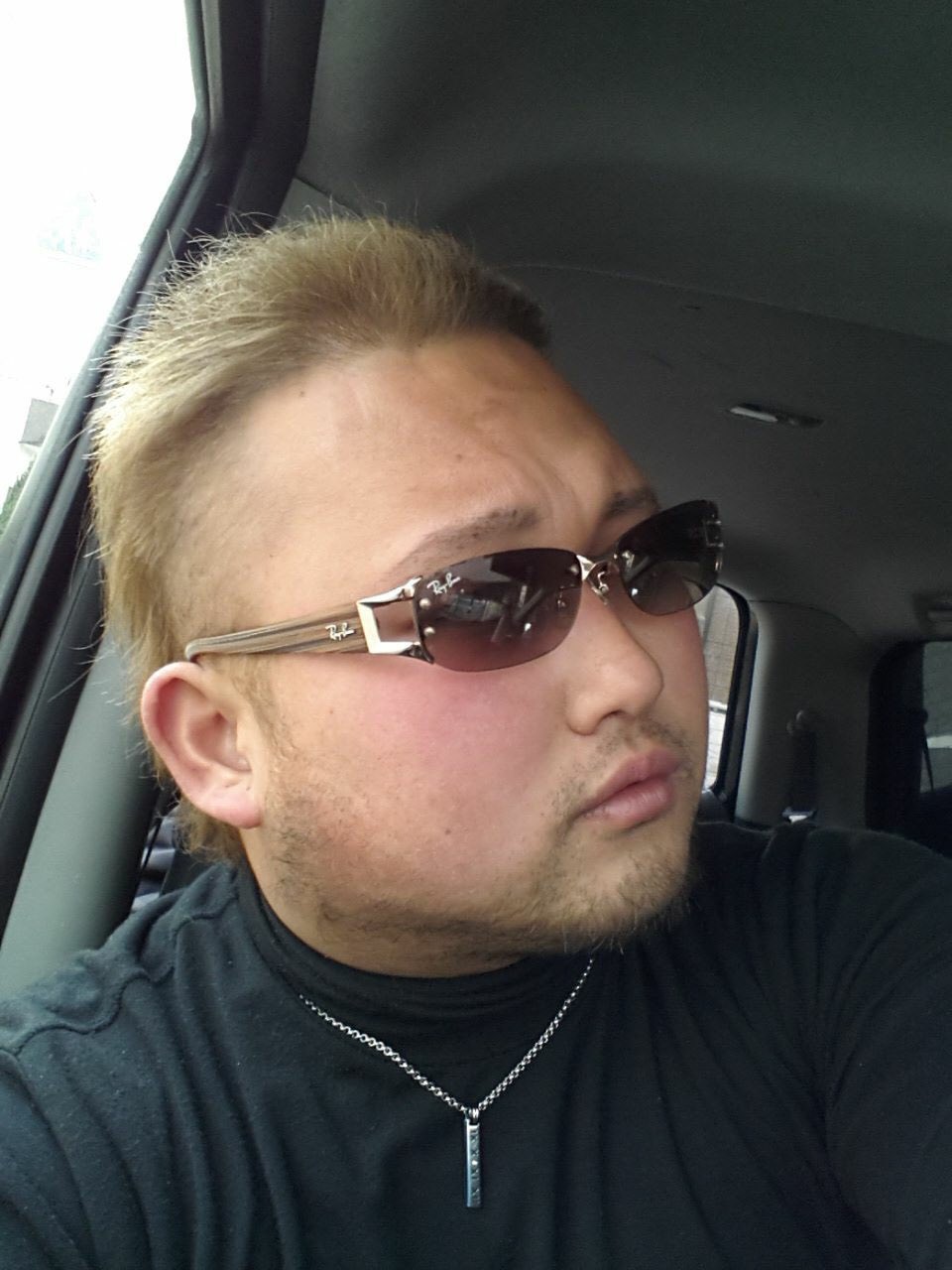 りゅうちゃん りゅうちゃんねる A Twitter くうしばライブで晒されましたw こうなって こうなって こうなって ツルピカじゃーーーw さぁ盛大に笑いやがれーw
