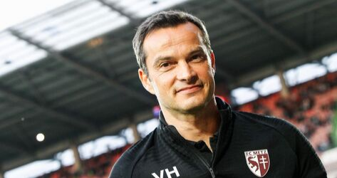 RTLFoot's tweet photo. 📢💬 Vincent Hognon #Mulitplex @RTLFrance : « On fait encore une erreur qui nous coûte un but. Heureusement on revient. Notre plan à quand même marché. Pas simple réduits à 10. Le joueurs ont fait preuve d’abnégation pour arracher le nul. » #DFCOFCM https://t.co/ZbMTX2dVgU