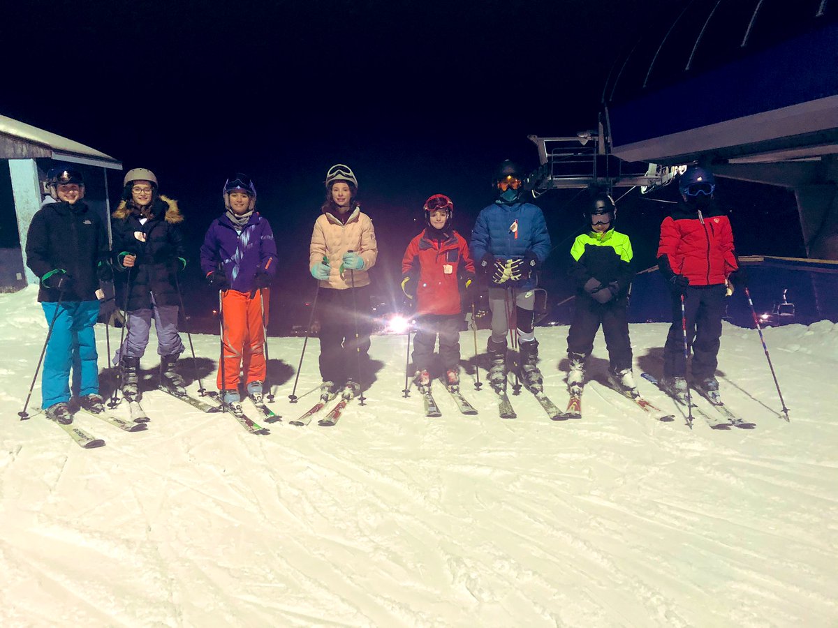 Our first Ski/Snowboard Club trip was a success. A hundred kids were on the slopes within 30 minutes. Lots of smiles and lots of fun. #southlearns #d25itspersonal <a href="/AHSD25South/">South Middle School</a>
