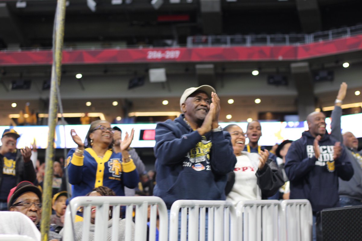 CelebrationBowl's tweet photo. OFFICIAL ATTENDANCE: 32,968

2nd highest attended Celebration Bowl in our five year history.

As we say every year, THANK YOU FANS for providing an incredible atmosphere at @MBStadium year after year #CelebrationBowl https://t.co/AliEnFnxya