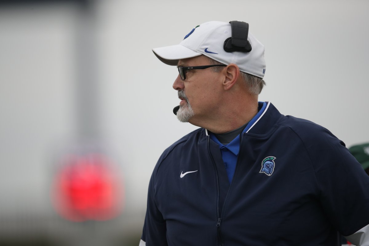 UWFFootball's tweet photo. A couple half-time stats for y'all.

Austin Reed: 21-30, 399 yds and 5⃣ TD's🔥
Quentin Randolph: 8 catches, 247 yds and 3⃣ TD's🔥
Tate Lehtio: 9 catches, 97 yds🔥

#GoArgos https://t.co/NpaBLeQ6vS