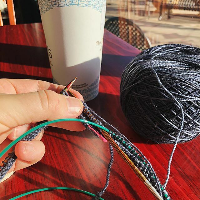 AprilKlich's tweet photo. Took my #knitting out for a date with a mocha. This time out of the house by myself feels positively luxurious. #igknitters #instaknit #knitstagram #ravelry #knittersofinstagram #eatsleepknit #malabrigoyarn #malabrigosock #willowcowl #yarnlove #giftknitt… https://t.co/TuSXDalL3G https://t.co/V7AdyFUOUK