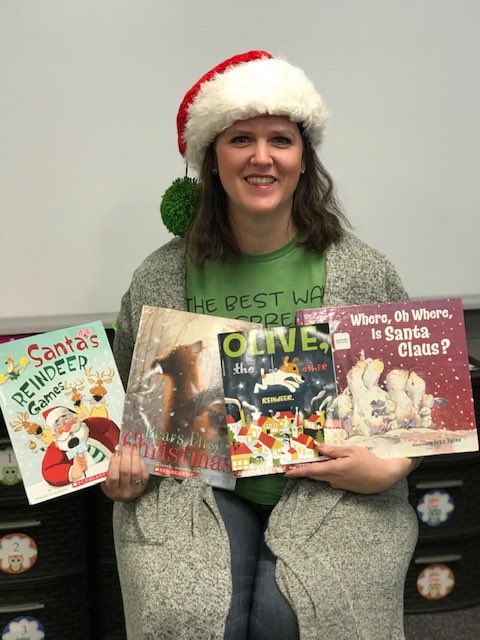 ReneeVoller's tweet photo. I had the privilege of being the December mystery reader in 1st grade! #WeAreISD1 #literacycoach #makeitfun https://t.co/WhzQwjUp9c