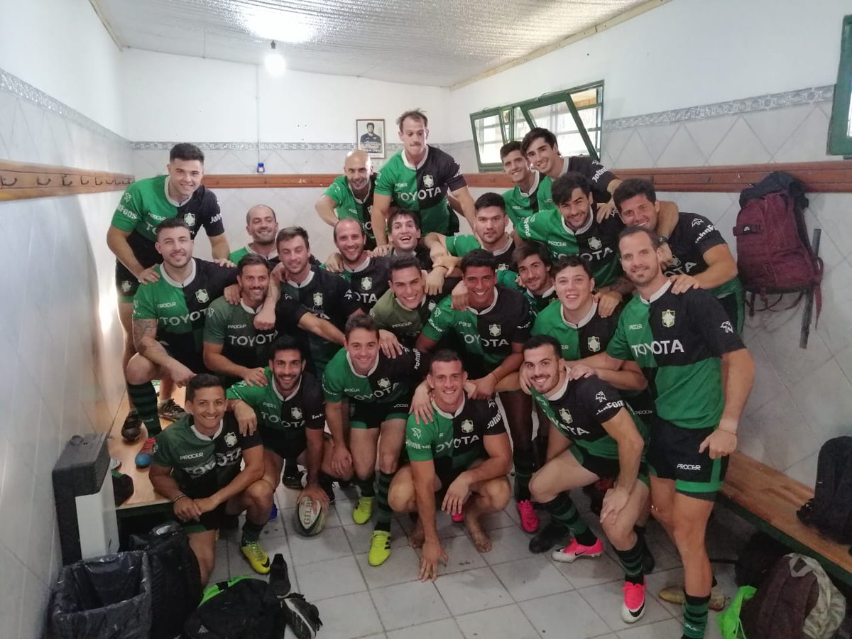 Ya está listo el verdulero !!!
Termina la charla técnica y arranca el Test Match
<a href="/DuendesRC/">Duendes Rugby Club</a> PS vs  <a href="/DuendesRC/">Duendes Rugby Club</a> Infantiles
Con la presencias estelares de @Pitimhoff <a href="/pituflec/">roman pitu miralles</a> <a href="/Charliaraujo/">charli araujo</a> y <a href="/munieco10/">Mateo Escalante</a> 
Más algunos de relleno cómo <a href="/FelaArregui/">Felipe Arregui</a> <a href="/jerodelafuente/">Jero de la fuente</a> <a href="/eboffelli/">Emiliano Boffelli</a> entre otros