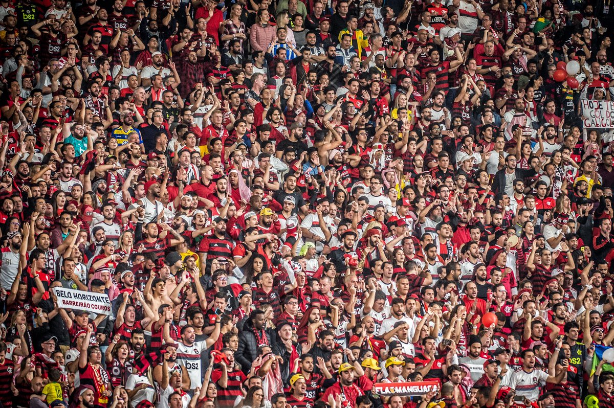 Flamengo's tweet photo. O Flamengo não existe sem a Nação. Nossa caminhada vitoriosa não seria a mesma sem todo apoio encontrado no Brasil e no mundo. Qualquer agradecimento fica pequeno diante de tanto carinho. Nós amamos vocês! #ObrigadoNação 

📸: @AlexandreVidal1/ CRF https://t.co/CIrZ7asZdh