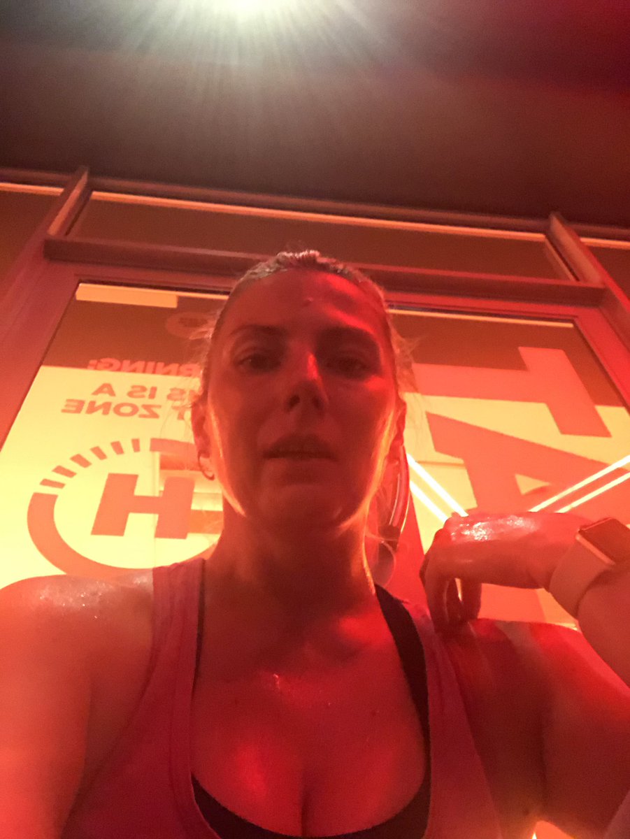 Ali MacIntyre tweet media