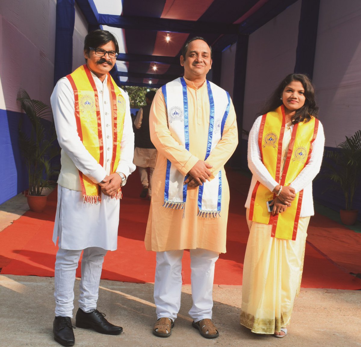 DrRabeshKumar's tweet photo. Finally Convocated.. ๐ค๐ค
40th convocation of @iitismdhn on 21st December 2019.
Thanks to almighty God, my Guru Prof. @amitraidixit, family and friends.
#PhD #Degree
#40thConvocation #IITISMDhanabd https://t.co/5w5exF8HNX