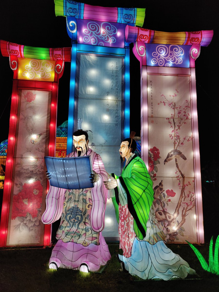 VisitCotedazur's tweet photo. Un spectacle féerique qui nous fait voyager en Chine le temps d'un moment ! Nice, baie des lumières vous donne rdv jusqu'au 23 février !
#NICEBDL #CotedAzurFrance https://t.co/4dEhFcNdhc
