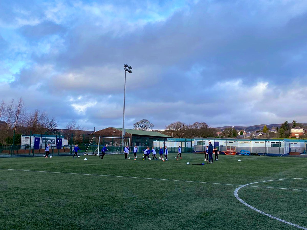What a Match to finish on before Christmas🎅🏻! Fantastic to host <a href="/mossbankjfc/">MossBankJFC</a>, <a href="/pennington_fc/">Pennington Football Club</a> &amp; <a href="/Boltoncountyfc/">Bolton County F.C.</a> for a Matchday Experience including a Stadium Tour, Coaching Session, Flag Waving &amp; Match Tickets! For any details on this experience, contact: acooper@bwct.org.uk #BWFC